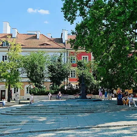 Urbannestgroup - Old Town - Freta 2 *